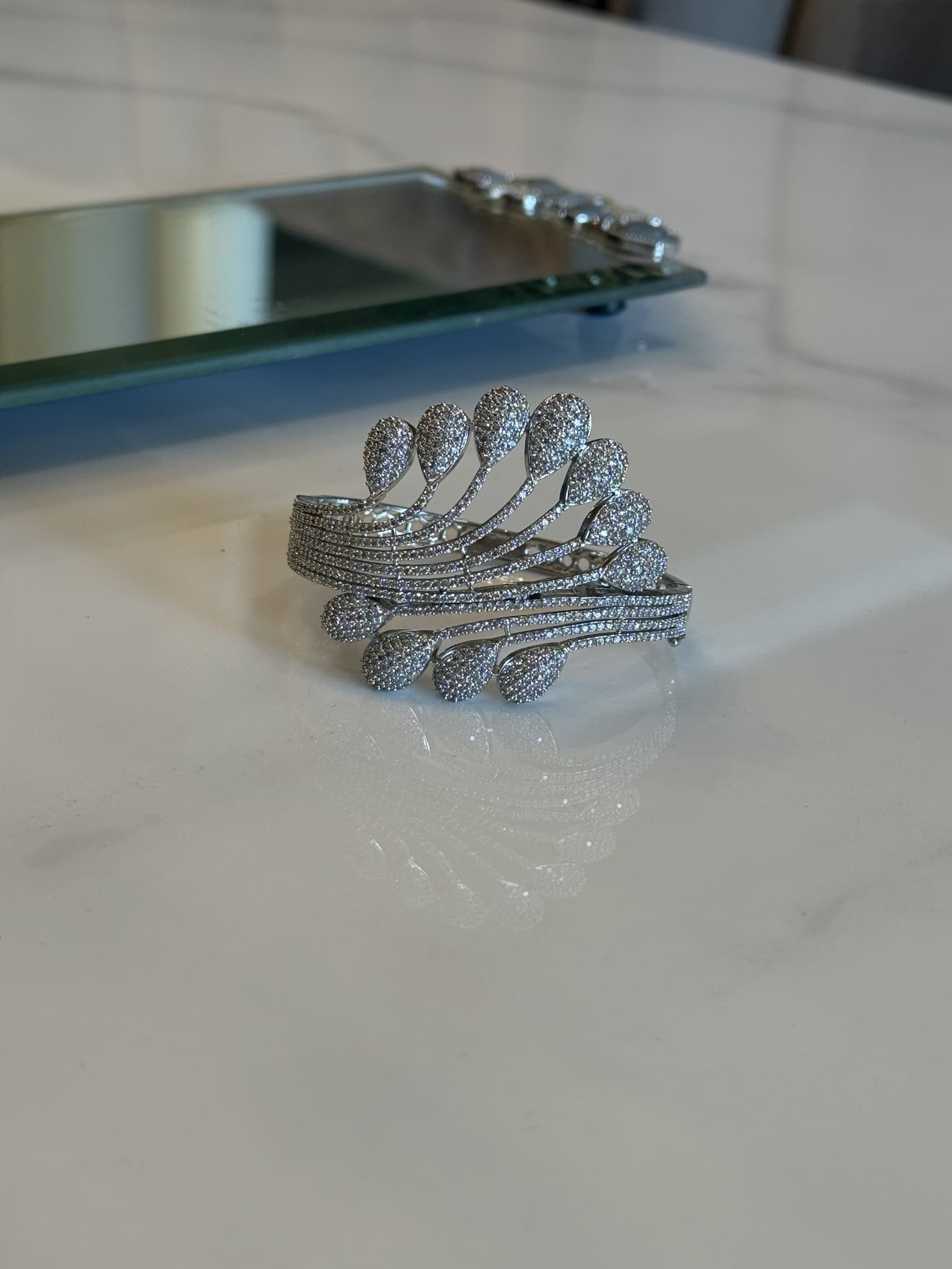 Pavé Teardrop Diamond Leaf Cuff