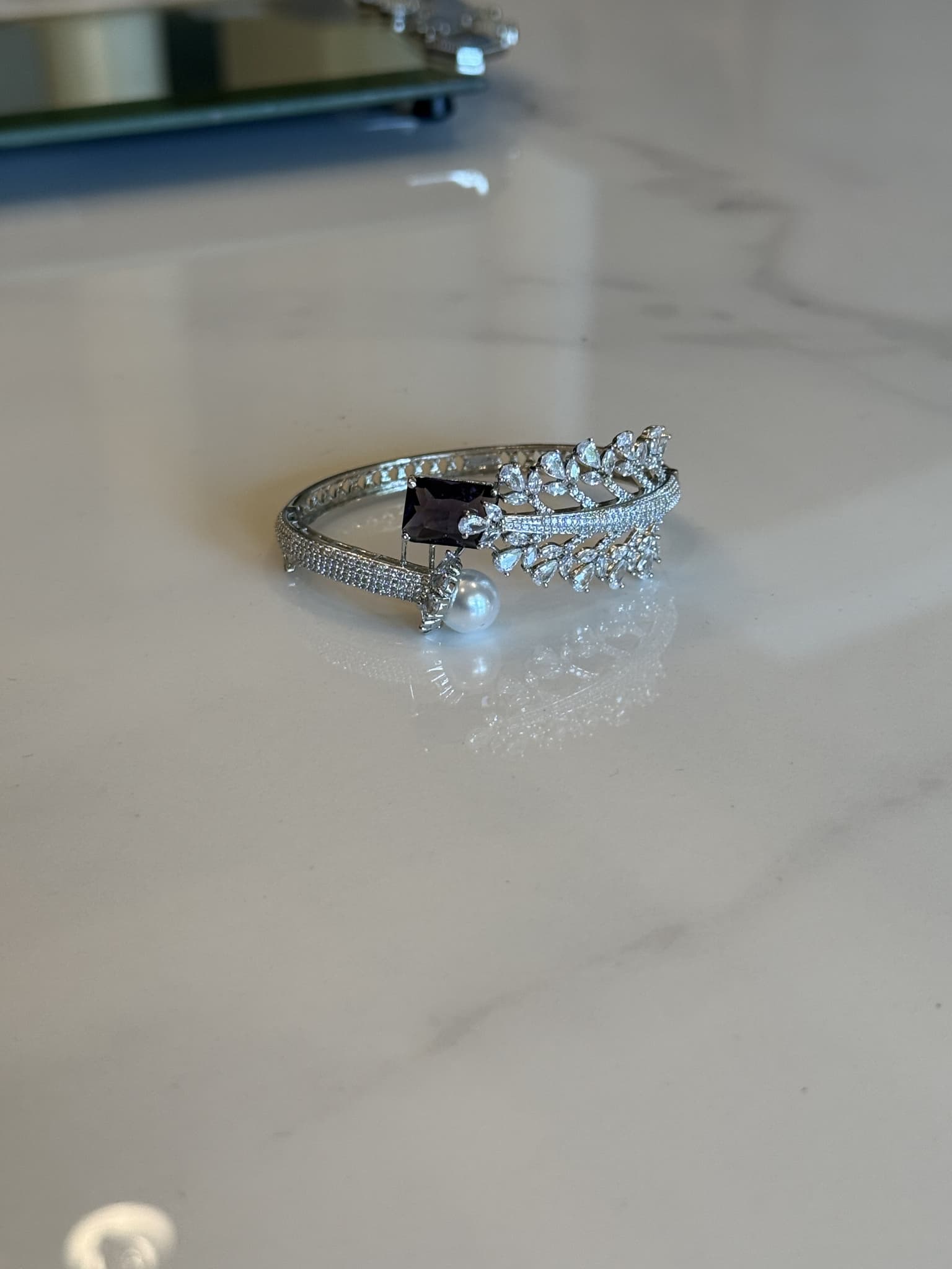 Amethyst Leaf Pearl Open Cuff