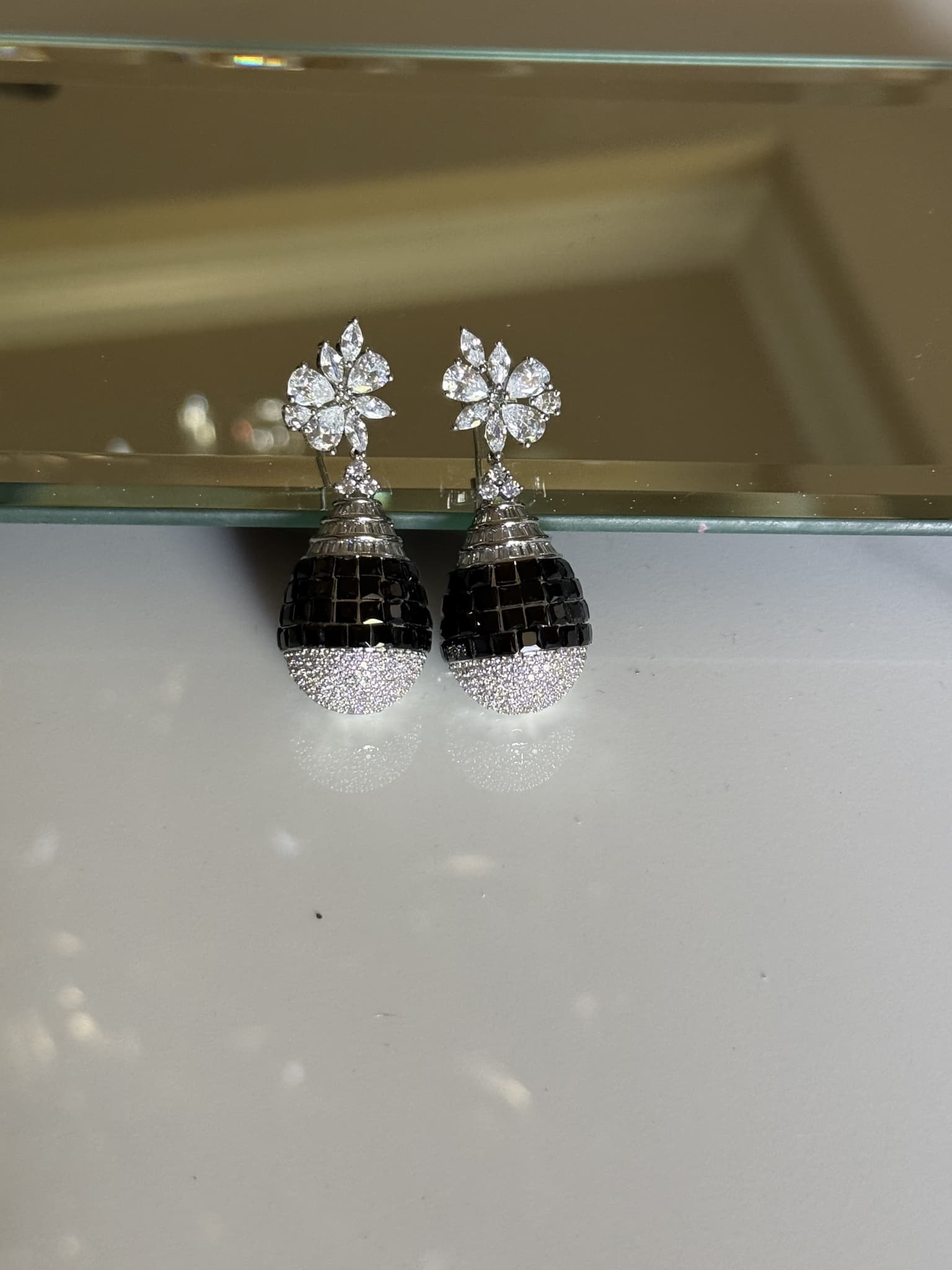 Black & White Tear Drop Earrings
