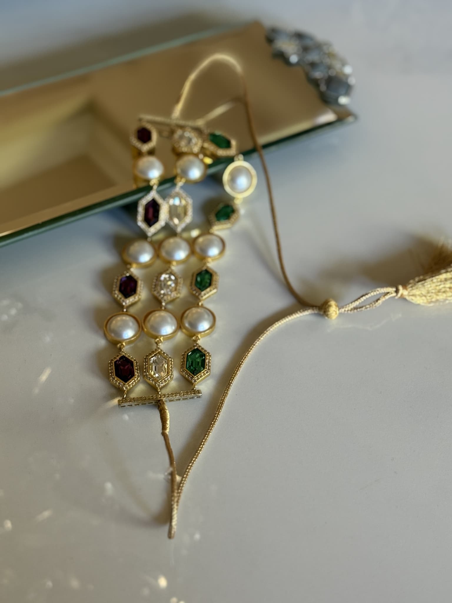 Swaroski crystal and Pearl Choker Necklace