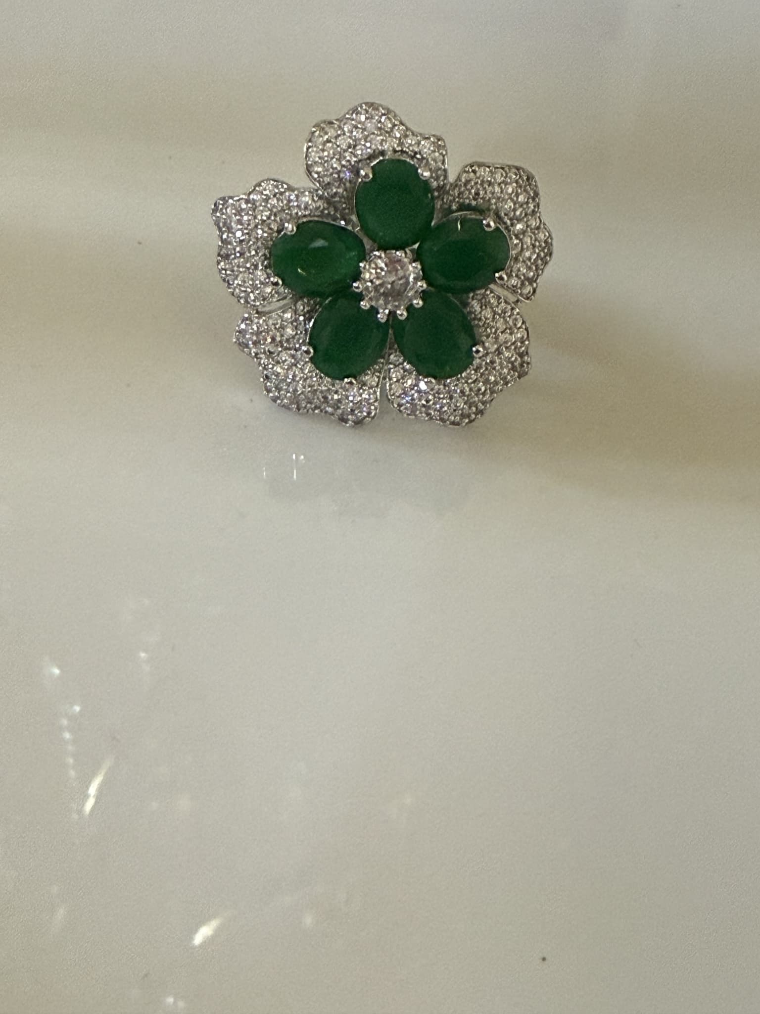 Mint Chalcedony Loop Ring