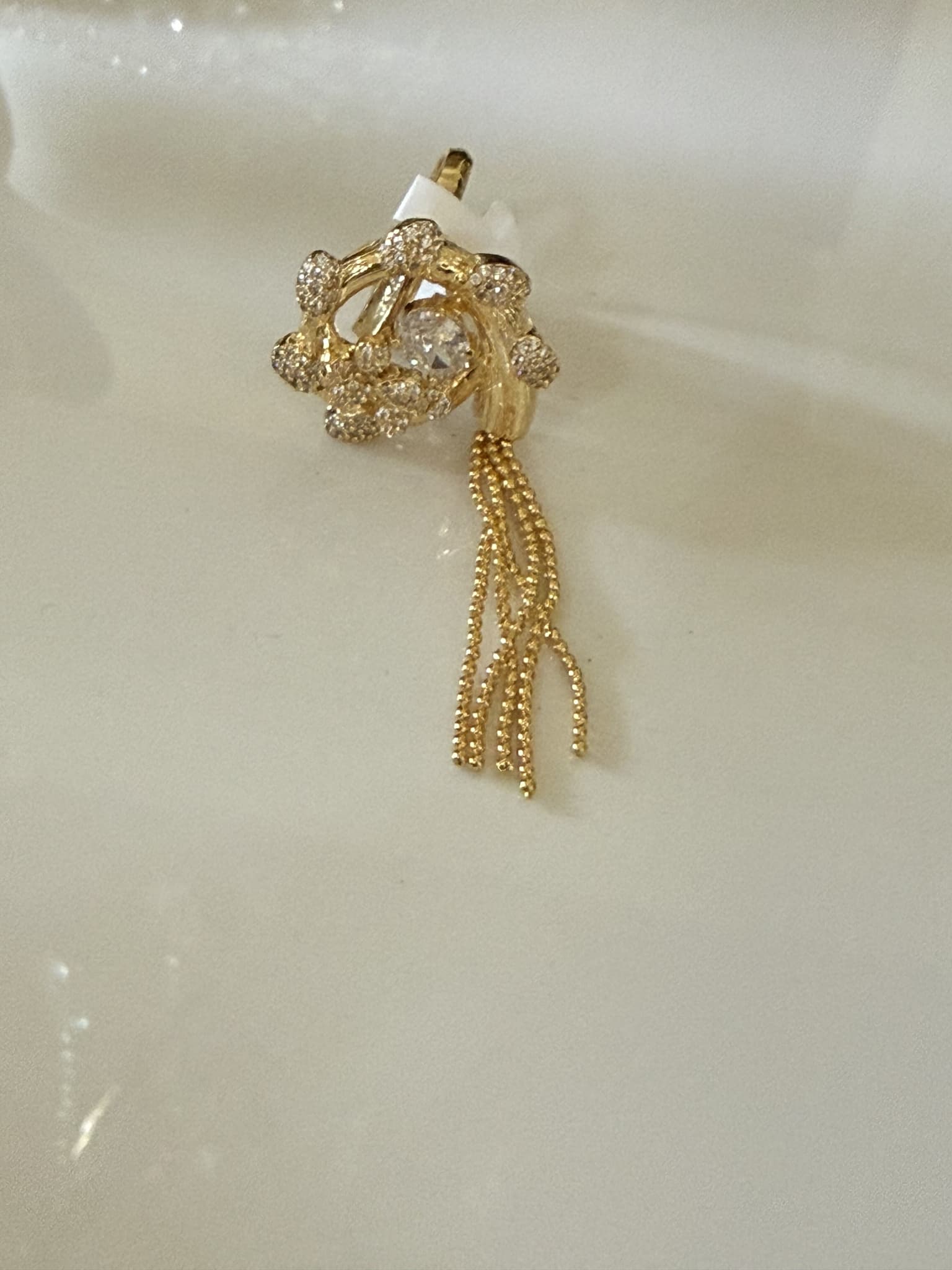 Golden Tassel Diamond Ring