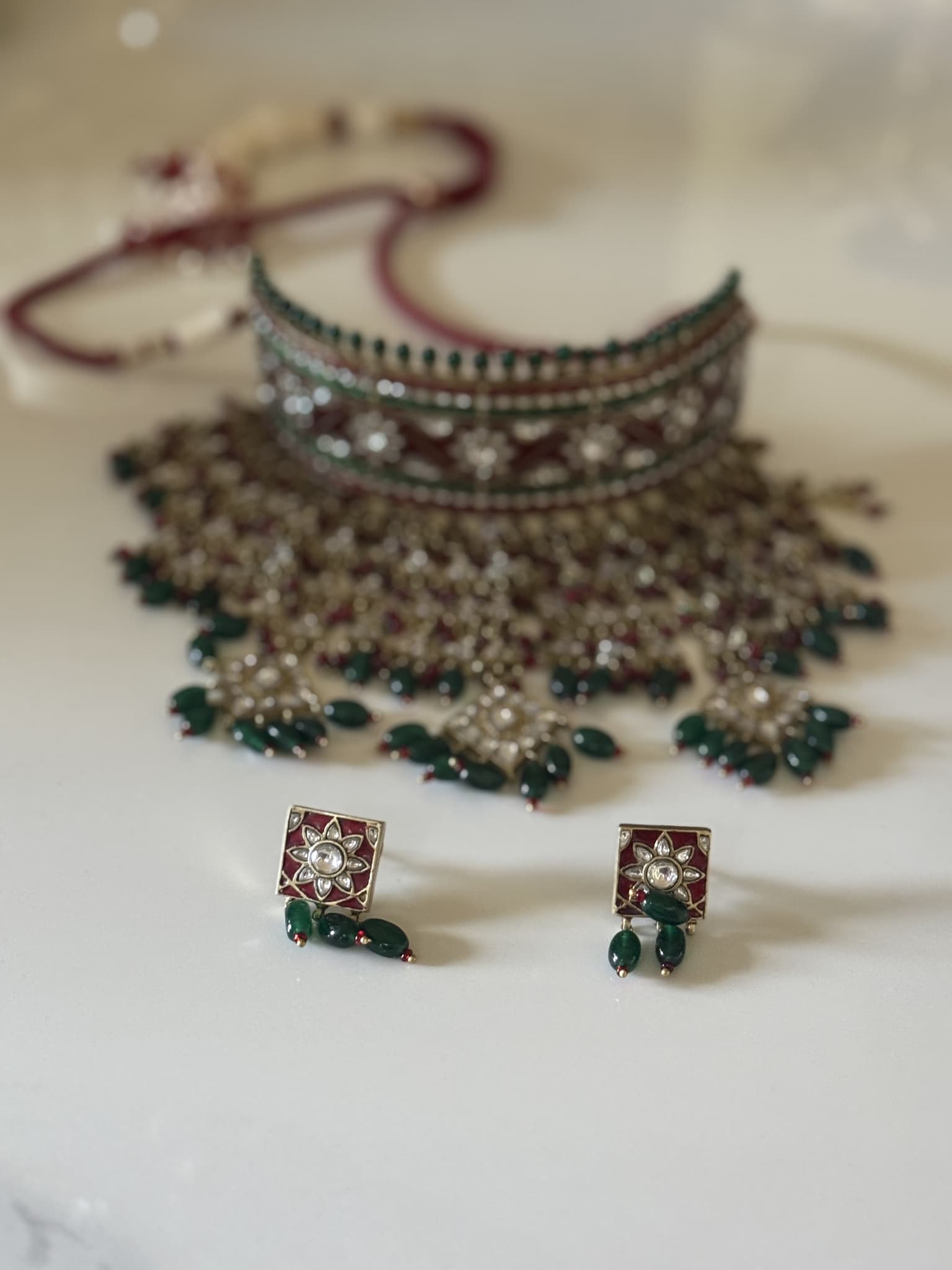 emerald-meenakari-choker-set