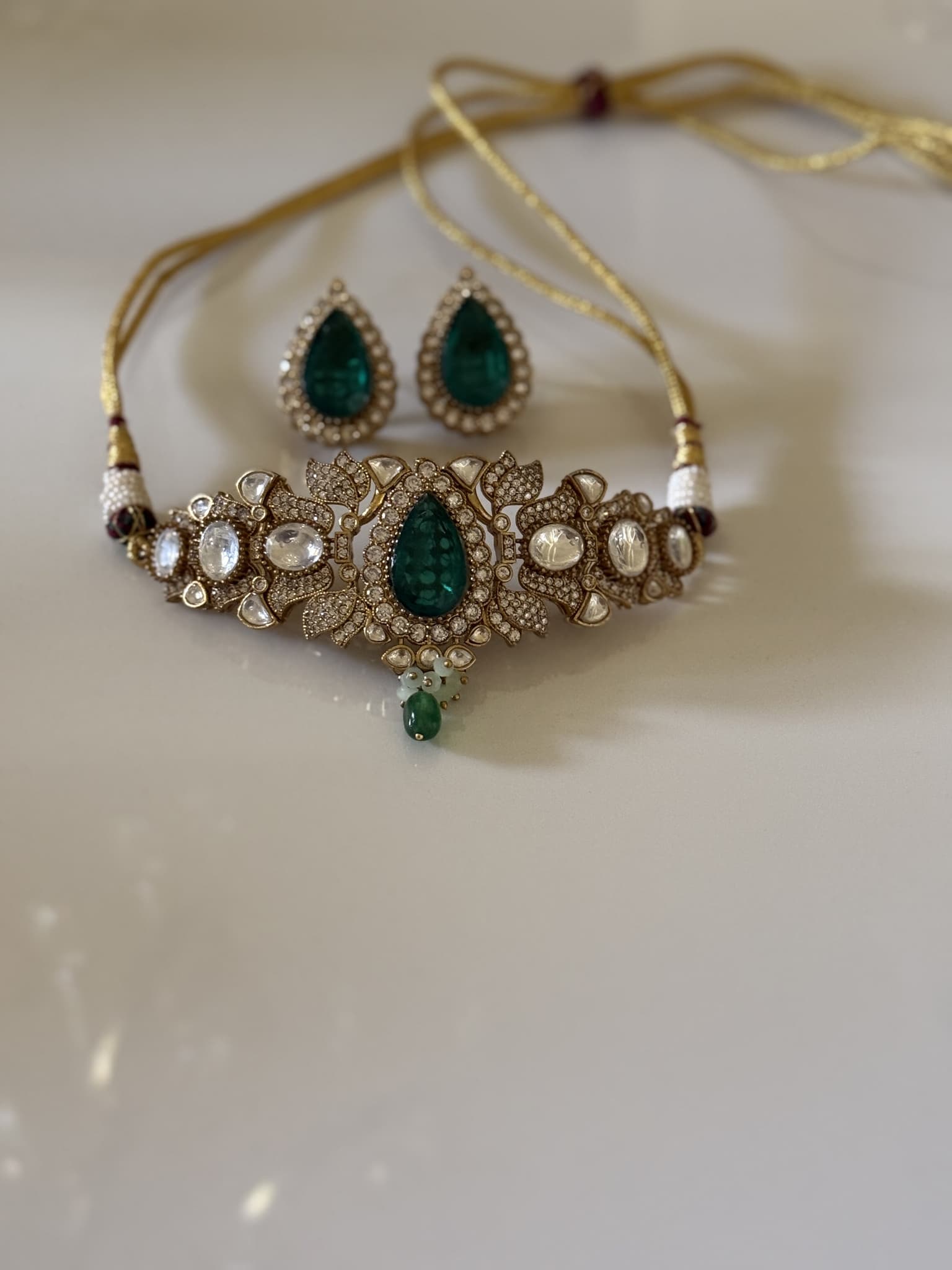 Emerald and Kundan Haslee Set