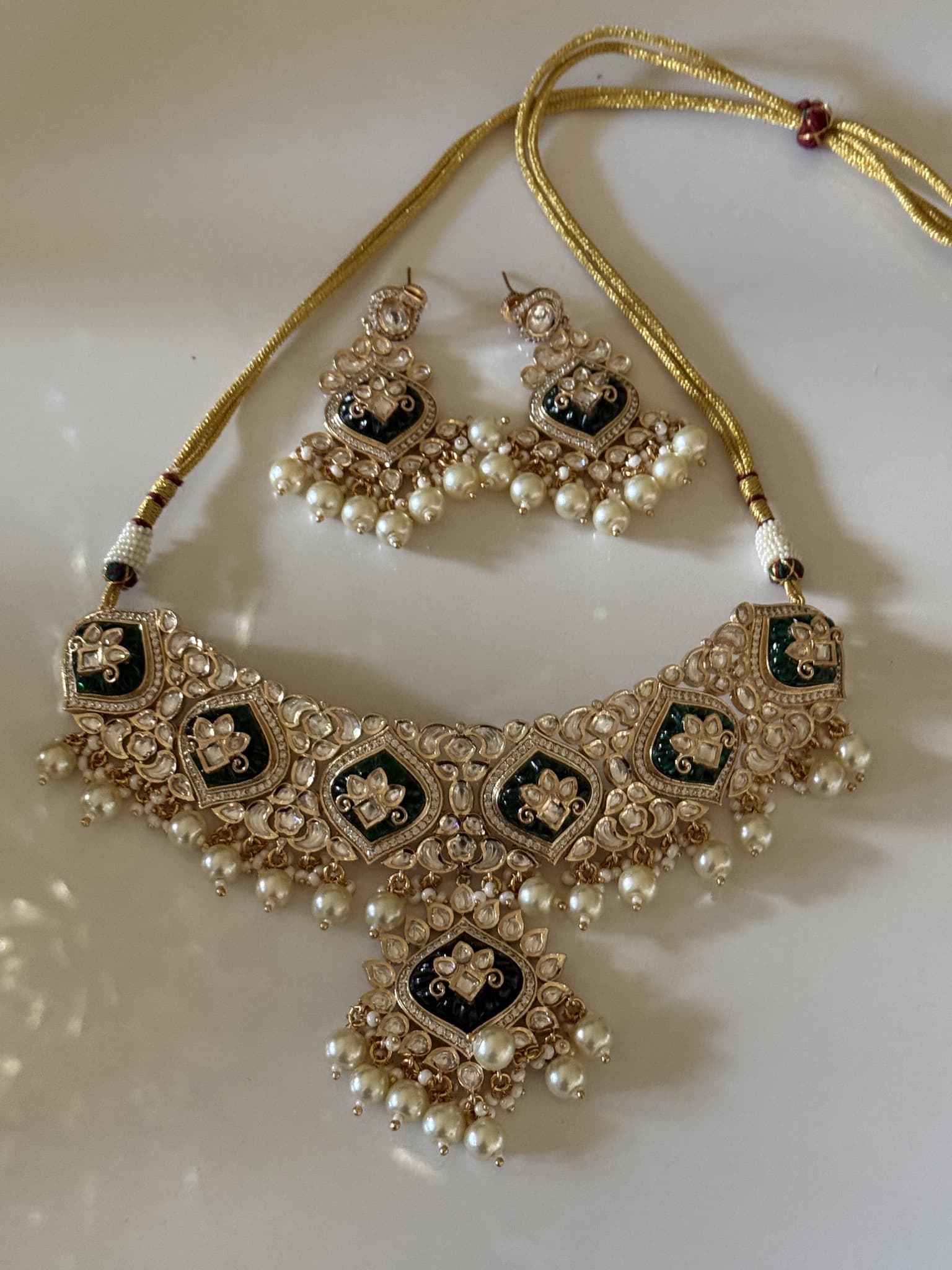 Kundan Green Onyx Hasli Set
