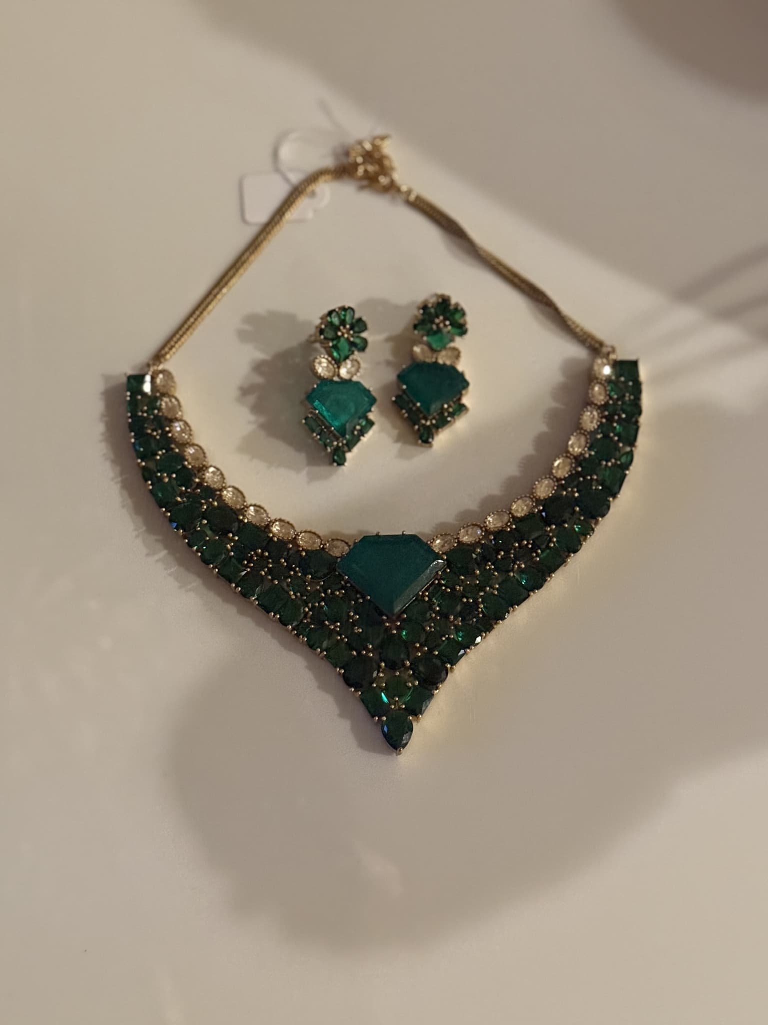 emerald-diamond-set