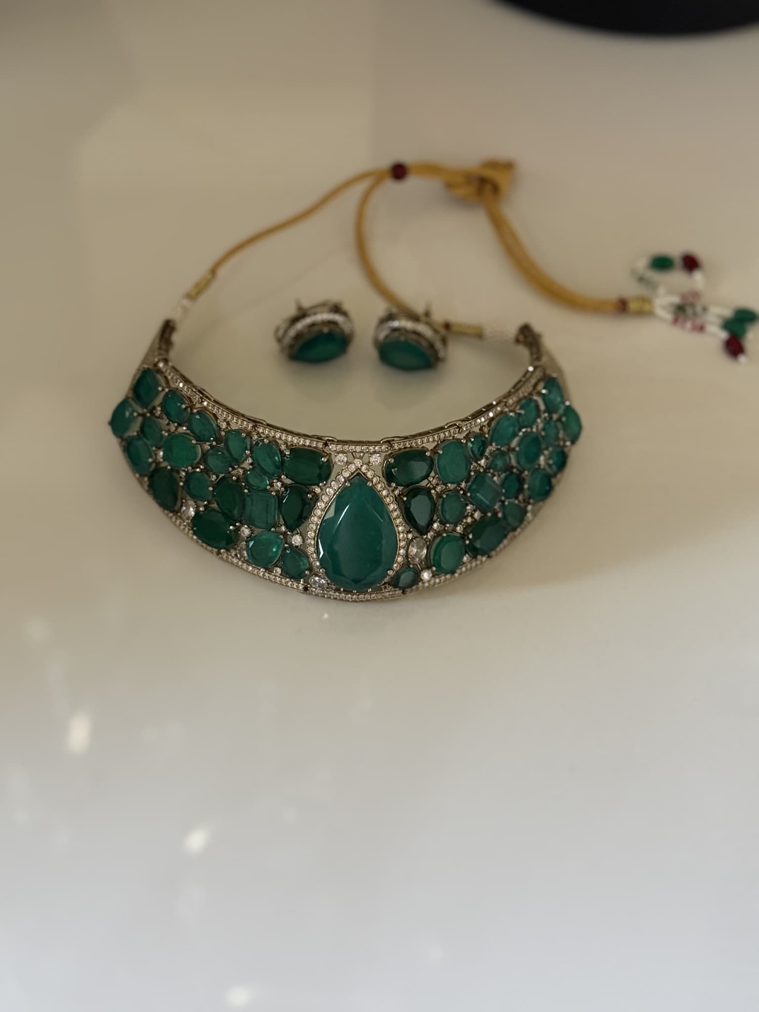 Contemporary Emerald Necklace and Earrings Set