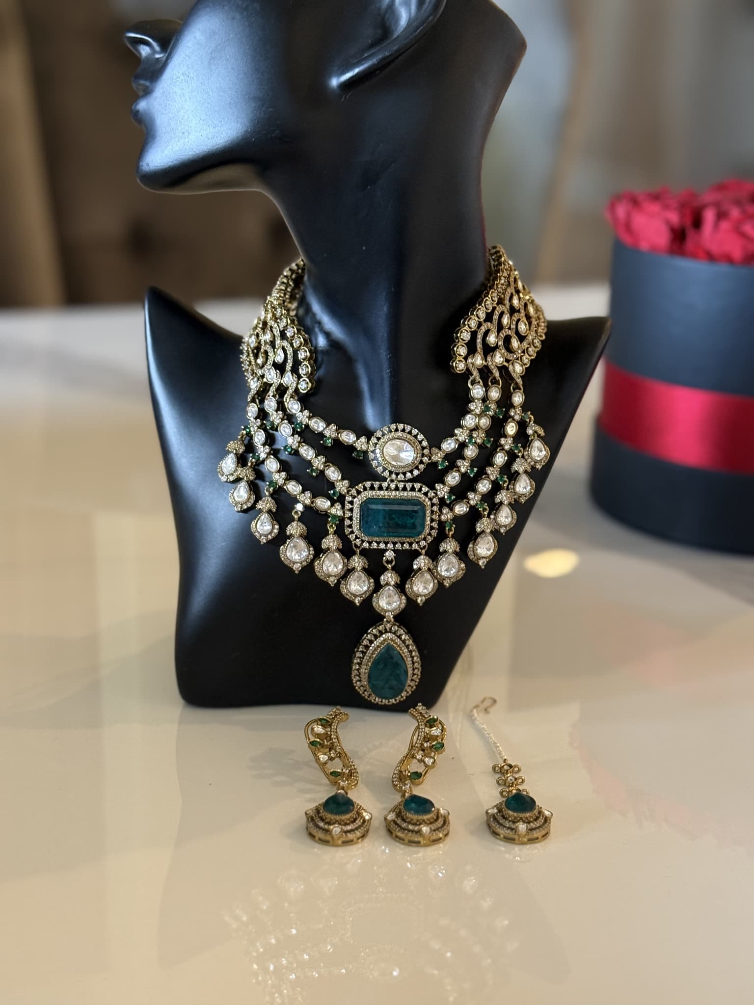 Emerald Polki Choker Set