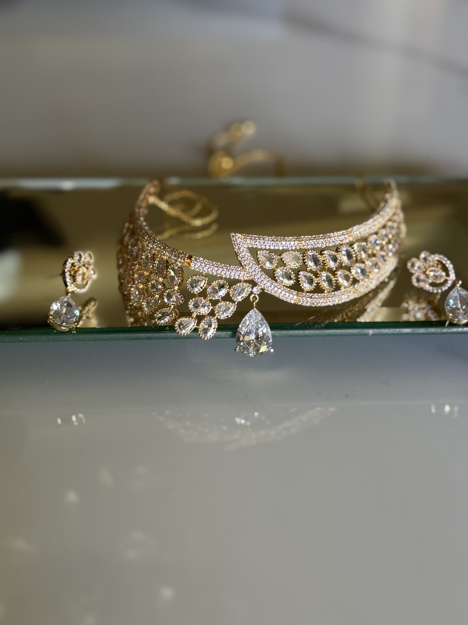 Diamond Crescent Choker Set