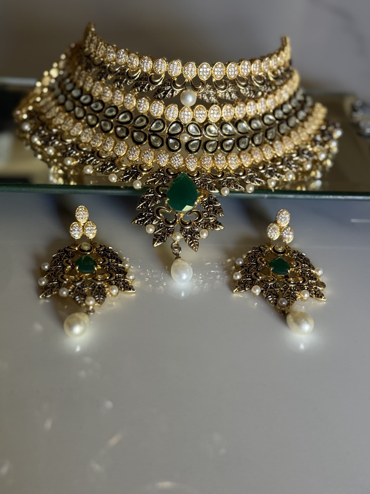 emerald-fringe-collar-set