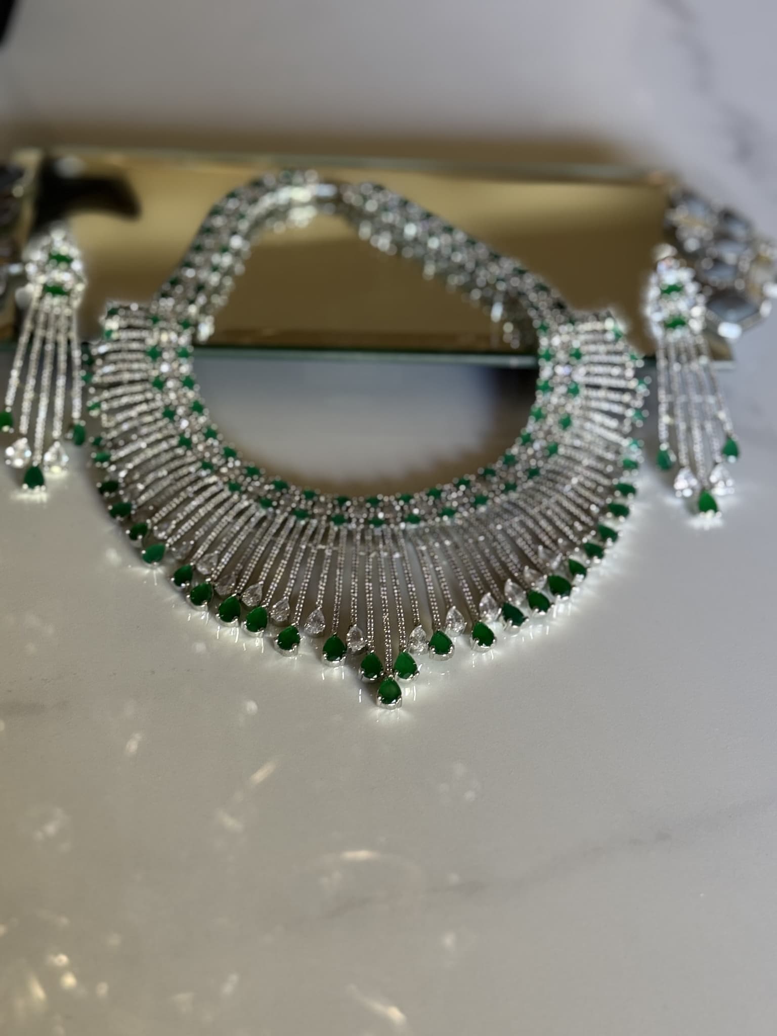 emerald-white-pear-drop-set